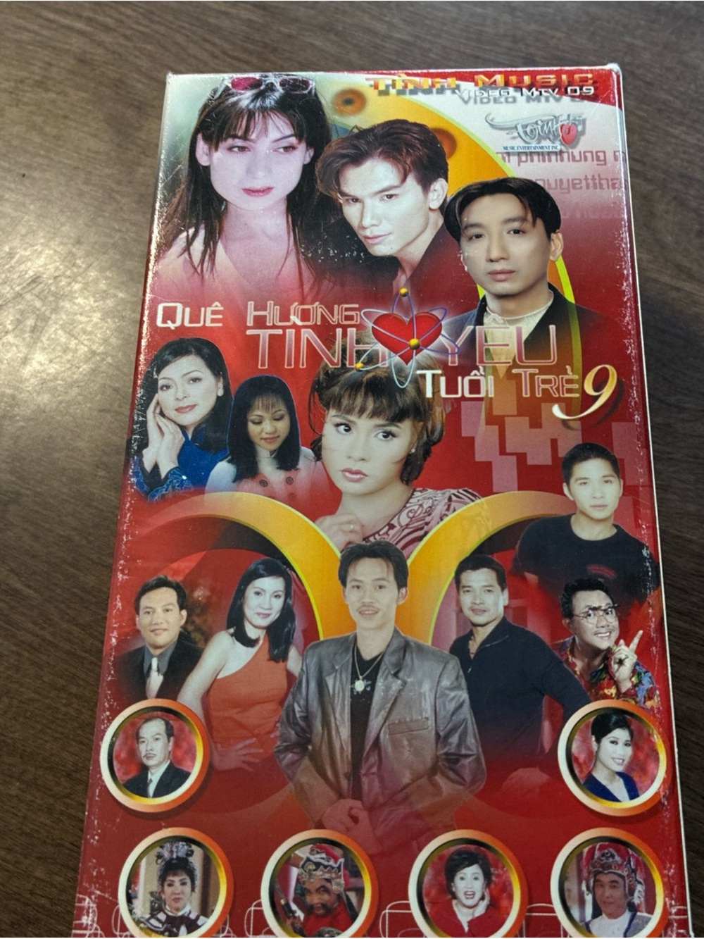 Que Huong Tinh Yeu Va Tuoi Tre 9 vhs